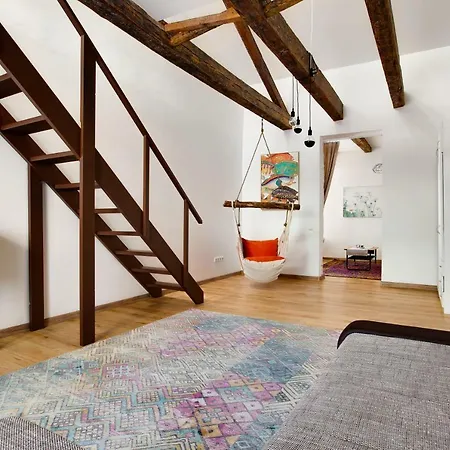 Painter's House 리가